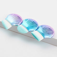 Load image into Gallery viewer, Shell Shape Makeup Brush