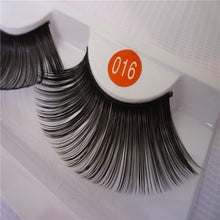 Load image into Gallery viewer, Extra long false lashes flared style